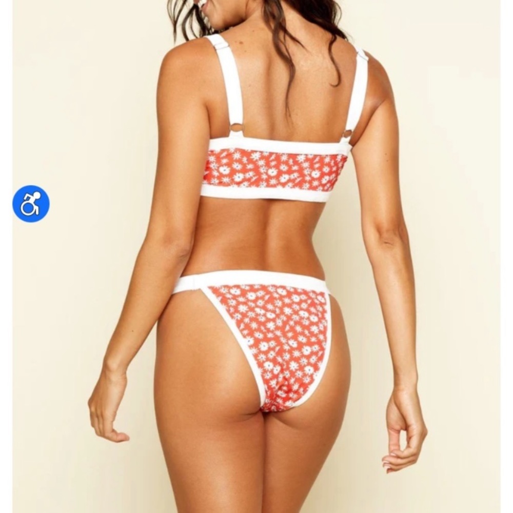 NWT Dippin daisies bottom  size small